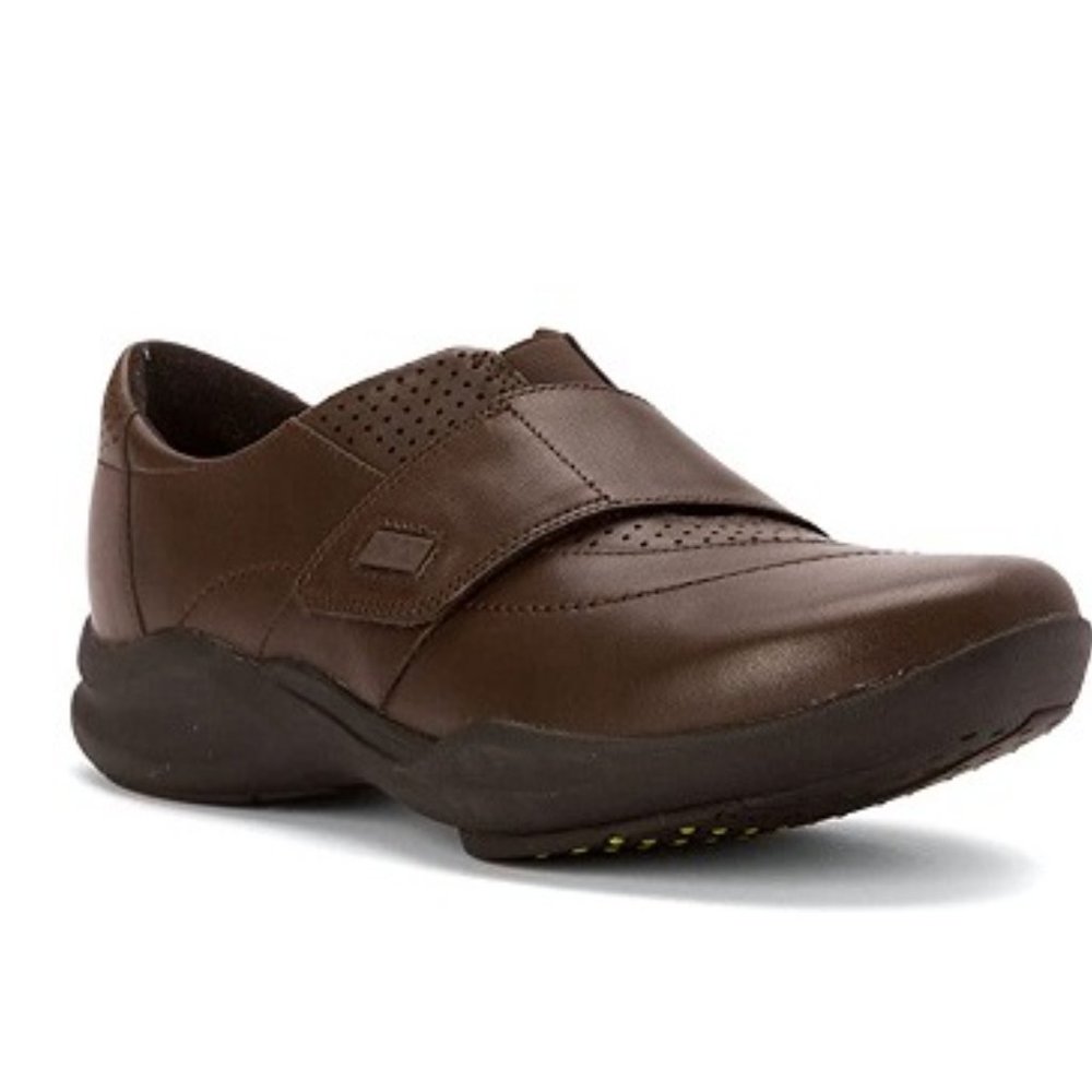 Clarks Women's Brown Leather Slip-On Loafers